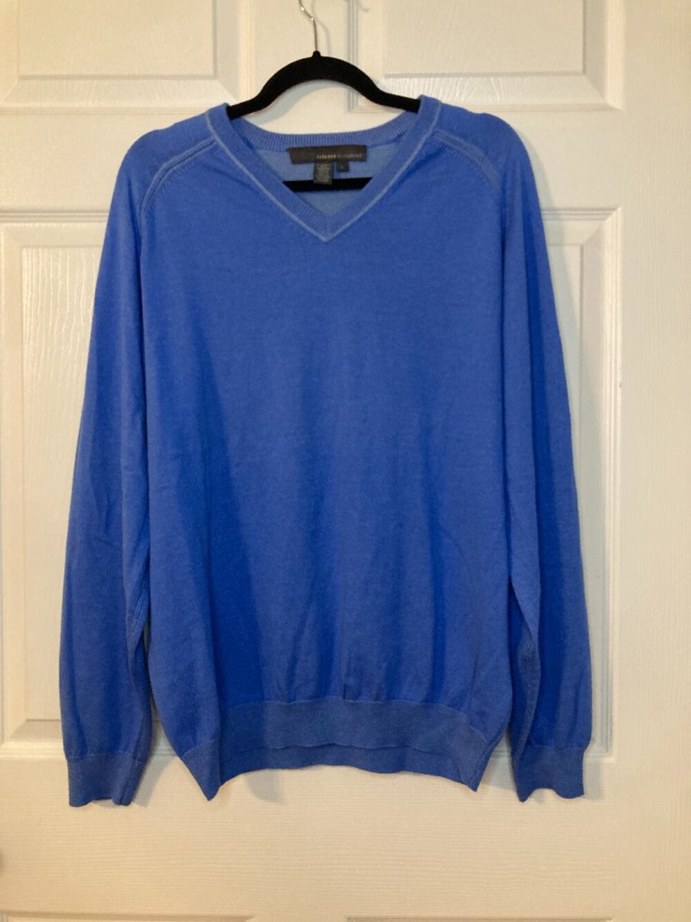Tricots St Raphael Men's Light Blue Knit V-Neck Sweater - 15% Cashmere - Size L